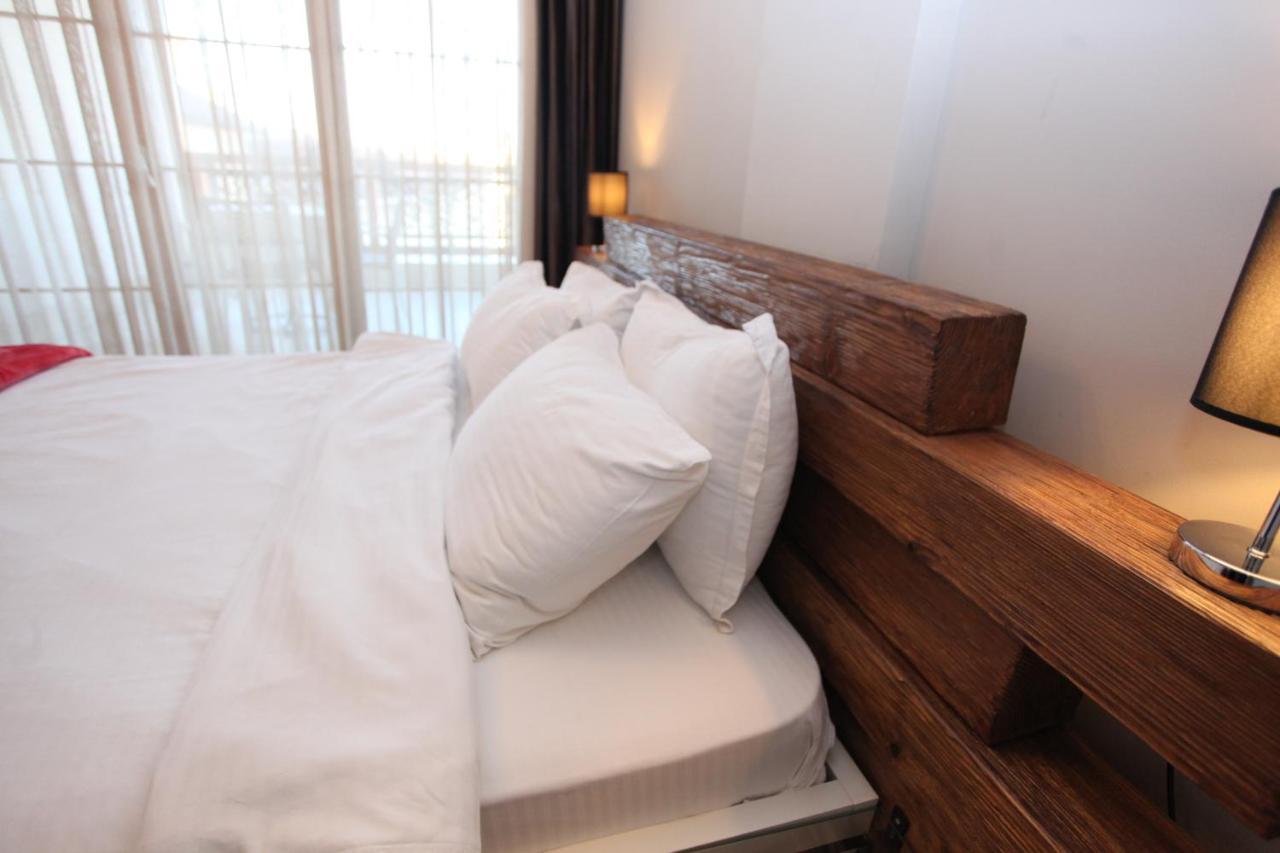Hotel Happy Gjakove エクステリア 写真